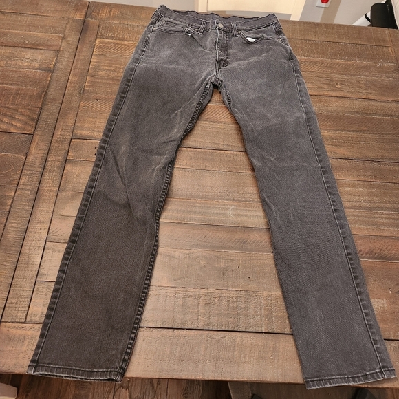 Levi's  Men's Gray Straight Leg Jeans, Size 32x34, Relaxed Cotton - Picture 1 of 3